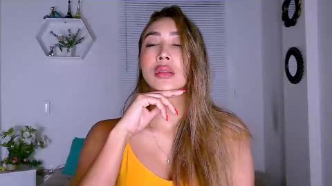 Nycole online show from February 2025 11:10:02 AM