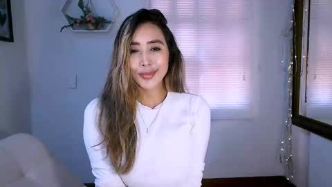 Nycole online show from October 2025 04:26:01 PM