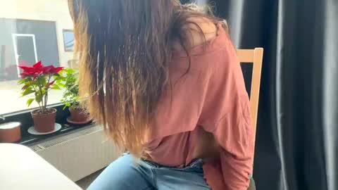 Snapshot of nyconik chatting on February 2025 09:10:01 AM Nicol online show from February 2025 09:10:01 AM