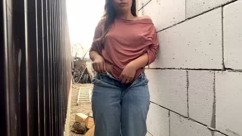 Snapshot of nyconik chatting on March 2025 12:15:02 PM Nicol online show from March 2025 12:15:02 PM