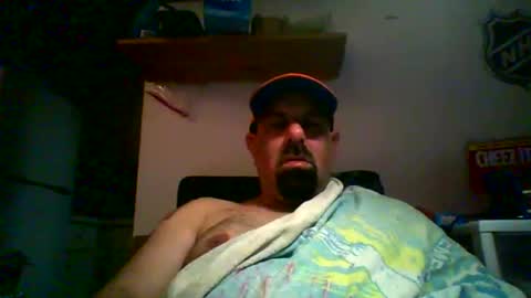 nyisles00 online show from December 2025 02:45:02 PM