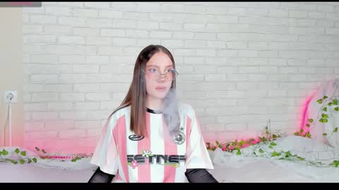 Kat online show from November 2025 05:46:02 PM