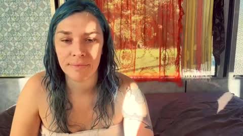 Creamy Grapefruit online show from October 2025 06:35:02 AM