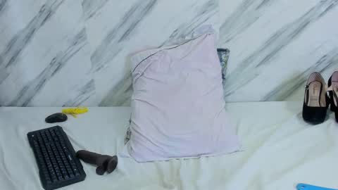 Snapshot of nymphomania9599 chatting on March 2025 01:10:02 AM xionela gates online show from March 2025 01:10:02 AM