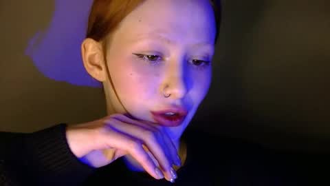 nyra_thira online show from February 2026 03:43:01 PM