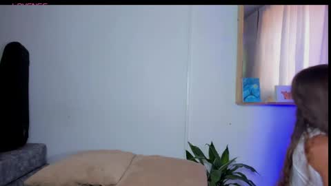 Laura nyu online show from May 2026 07:00:01 PM