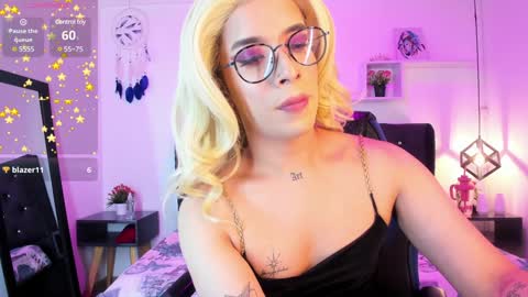 Snapshot of nyx__blackwood chatting on January 2025 03:48:02 AM nyx__blackwood online show from January 2025 03:48:02 AM