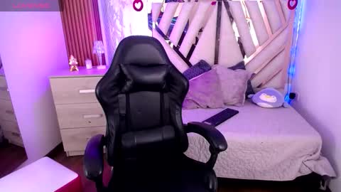 Alex   .    online show from March 2026 02:24:01 AM