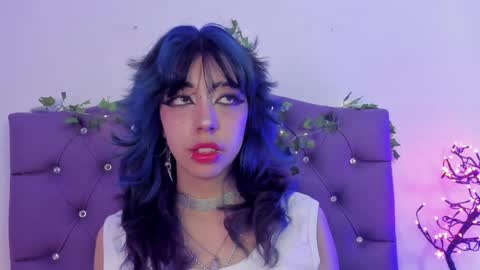   online show from December 2024 09:23:02 PM