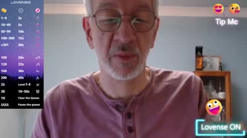 Snapshot of obliox175 chatting on December 2024 04:14:01 PM Obliox online show from December 2024 04:14:01 PM