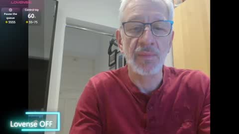 Snapshot of obliox175 chatting on January 2025 06:57:02 PM Obliox online show from January 2025 06:57:02 PM