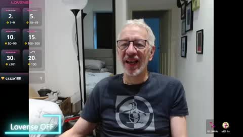 Snapshot of obliox175 chatting on January 2025 10:40:02 AM Obliox online show from January 2025 10:40:02 AM
