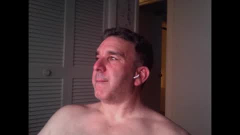 Snapshot of oceanmanx chatting on May 2026 03:03:01 AM Ocean online show from May 2026 03:03:01 AM