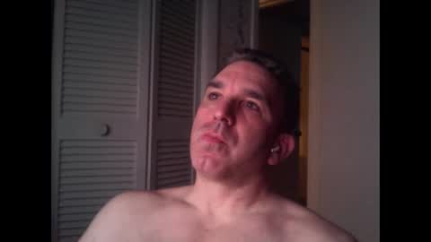 Snapshot of oceanmanx chatting on May 2026 03:12:01 AM Ocean online show from May 2026 03:12:01 AM
