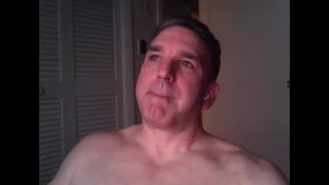 Snapshot of oceanmanx chatting on May 2026 01:35:02 AM Ocean online show from May 2026 01:35:02 AM
