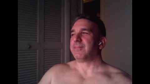 Snapshot of oceanmanx chatting on May 2026 03:13:01 AM Ocean online show from May 2026 03:13:01 AM