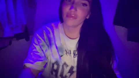 A L A R A  online show from October 2025 02:34:01 AM