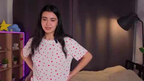 Monica online show from October 2025 04:05:02 AM