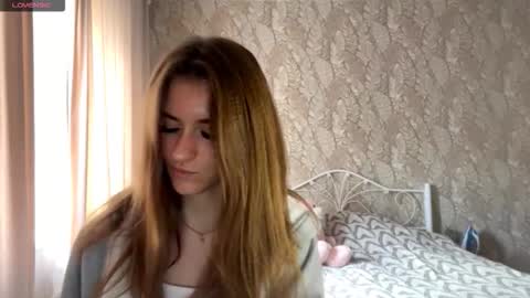 Snapshot of odelinabain chatting on September 2025 09:33:02 AM Mia online show from September 2025 09:33:02 AM