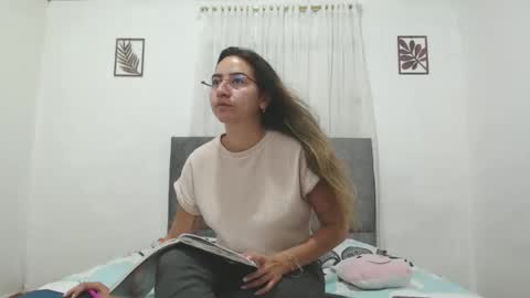 Val online show from January 2026 12:13:02 AM