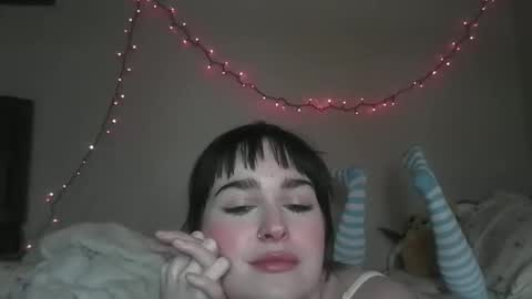 Snapshot of odetteraine chatting on February 2026 04:16:01 PM Odette online show from February 2026 04:16:01 PM