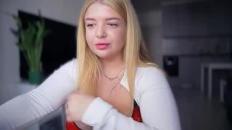 Snapshot of odriolsen chatting on September 2025 07:23:01 AM Odri online show from September 2025 07:23:01 AM