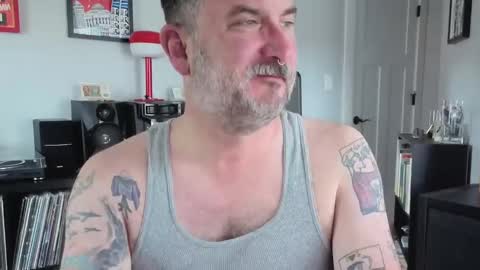 Office Dad online show from September 2025 05:47:02 PM