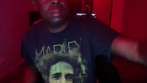 Snapshot of officialmoneyxxx chatting on October 2025 09:21:02 AM Money online show from October 2025 09:21:02 AM