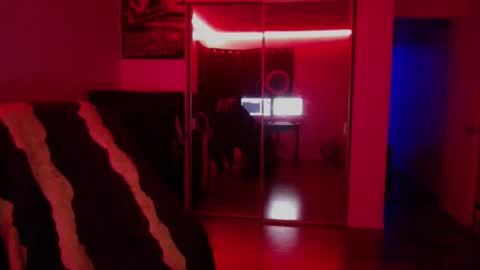 Snapshot of officialmoneyxxx chatting on November 2025 12:08:02 PM Money online show from November 2025 12:08:02 PM