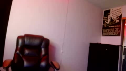 Snapshot of officialmoneyxxx chatting on February 2026 02:03:02 PM Money online show from February 2026 02:03:02 PM