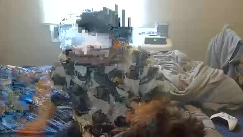 Snapshot of oflores77 chatting on October 2025 01:21:01 PM oscar flores online show from October 2025 01:21:01 PM