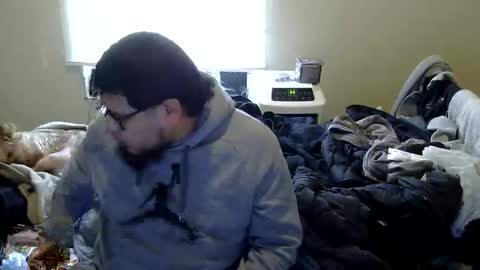 Snapshot of oflores77 chatting on December 2025 02:15:01 PM oscar flores online show from December 2025 02:15:01 PM