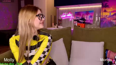 Monica online show from April 2026 06:58:01 PM