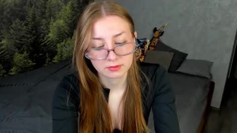 ogle_blg online show from December 2025 09:25:01 AM