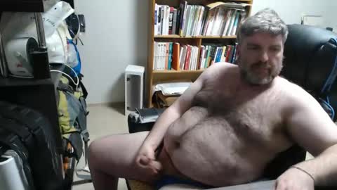 Woman message me men do not make demands and dont ask for pm only ladies. online show from February 2025 05:56:02 PM