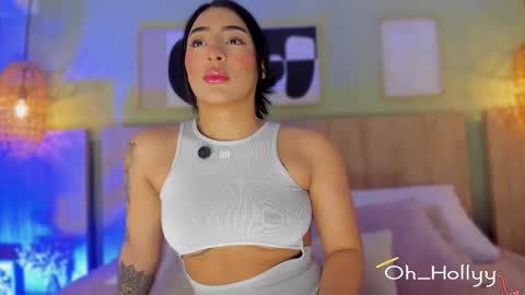 Holly online show from December 2025 11:16:02 AM