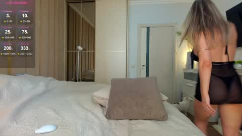 Julie online show from September 2025 06:26:01 AM