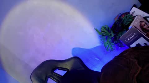 Snapshot of oh_my_bonita chatting on March 2025 03:35:02 AM Flora online show from March 2025 03:35:02 AM