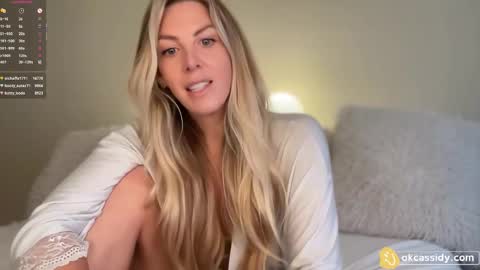 Snapshot of oh_ok_cassidy chatting on November 2025 09:04:01 PM cassidy online show from November 2025 09:04:01 PM