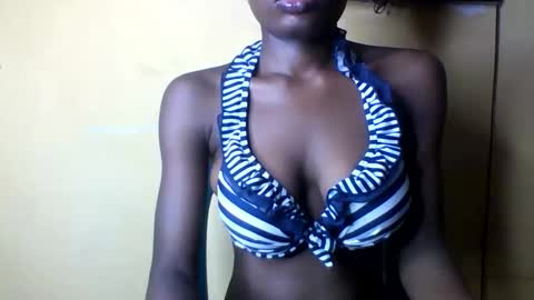 Snapshot of oh_sexyphilo chatting on October 2025 09:17:01 AM philo bby online show from October 2025 09:17:01 AM