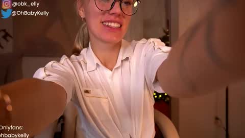 Snapshot of ohbabykelly chatting on December 2024 01:01:02 AM Kelly online show from December 2024 01:01:02 AM