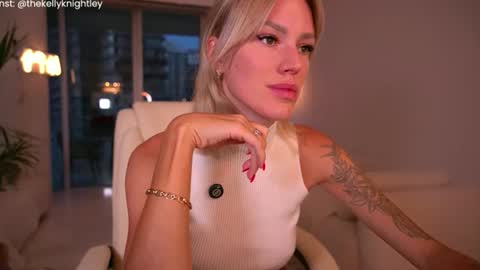 Snapshot of ohbabykelly chatting on June 2026 12:27:01 AM Kelly online show from June 2026 12:27:01 AM