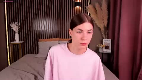 Snapshot of ohh_my_vens chatting on July 2026 11:53:01 PM KAYA. online Tu We Th Fr Sa 0100AM - 0800AM Time zone of Germany Munich online show from July 2026 11:53:01 PM