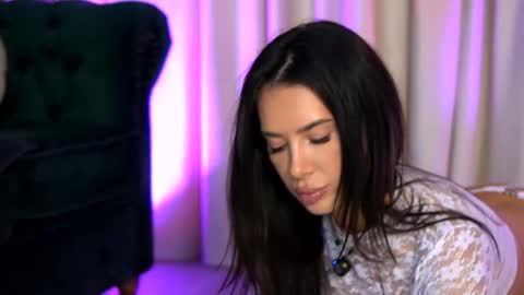 Julia online show from October 2025 05:31:01 AM