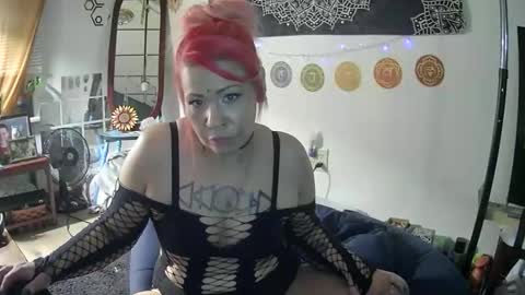 Snapshot of ohighohcpl chatting on April 2026 06:18:01 AM ohighohcpl online show from April 2026 06:18:01 AM