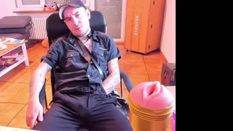 Chris online show from April 2026 01:26:02 PM