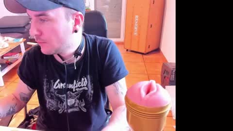 Chris online show from May 2026 07:37:01 AM