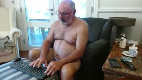 Snapshot of ohjonny55 chatting on April 2026 03:10:02 AM Ohjonny online show from April 2026 03:10:02 AM
