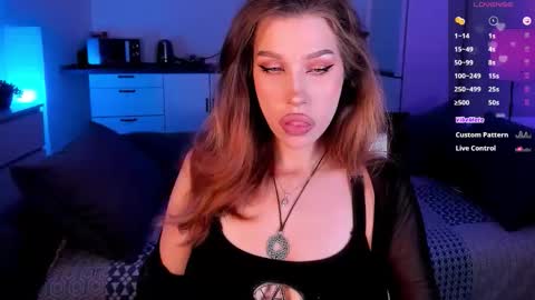 Light  online show from October 2025 06:30:01 PM