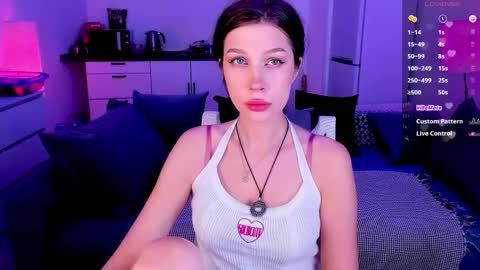 Light  online show from November 2025 05:15:01 PM